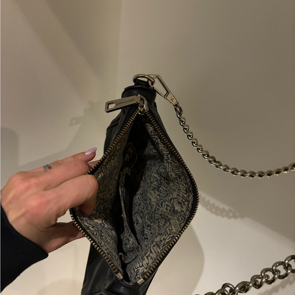 Rebecca Minkoff Crossbody Bag with silver strap and metal details - Picture 5 of 5